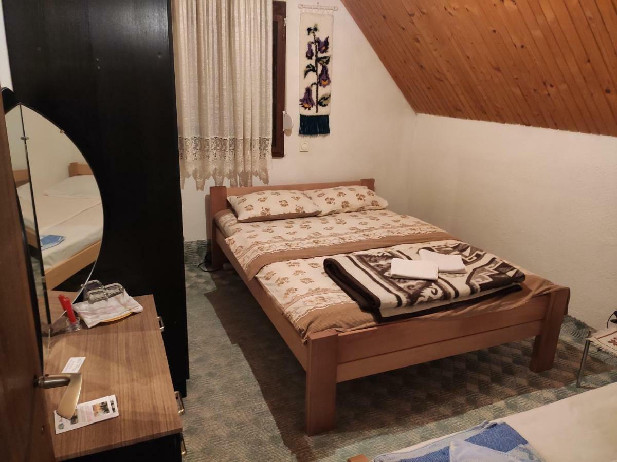 Sobe Kaljevic Hotel ชาเบลียค ภายนอก รูปภาพ